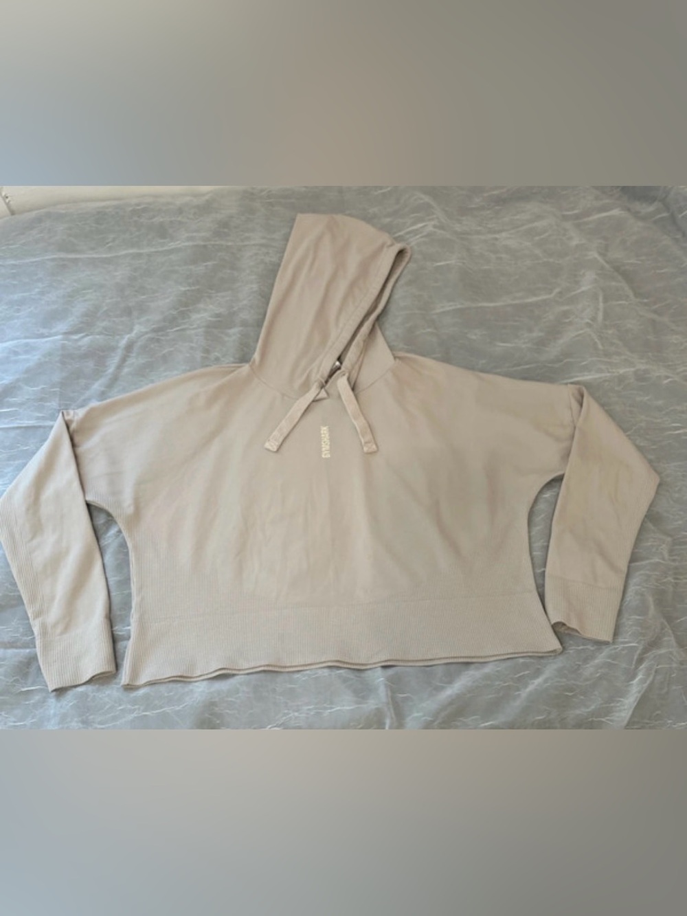 Gymshark Cropped Hoodie in Light Taupe